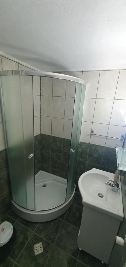 Hotel Casa Silvia Căpăţîneni-Ungureni Exteriér fotografie