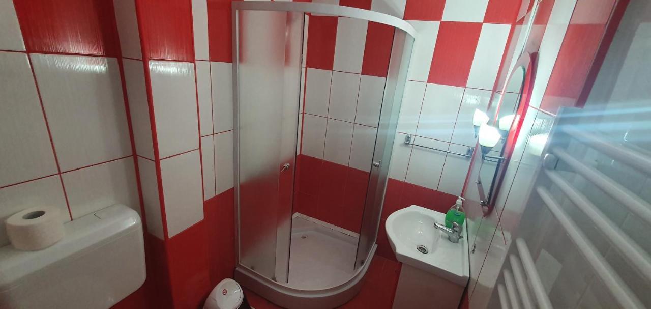 Hotel Casa Silvia Căpăţîneni-Ungureni Exteriér fotografie