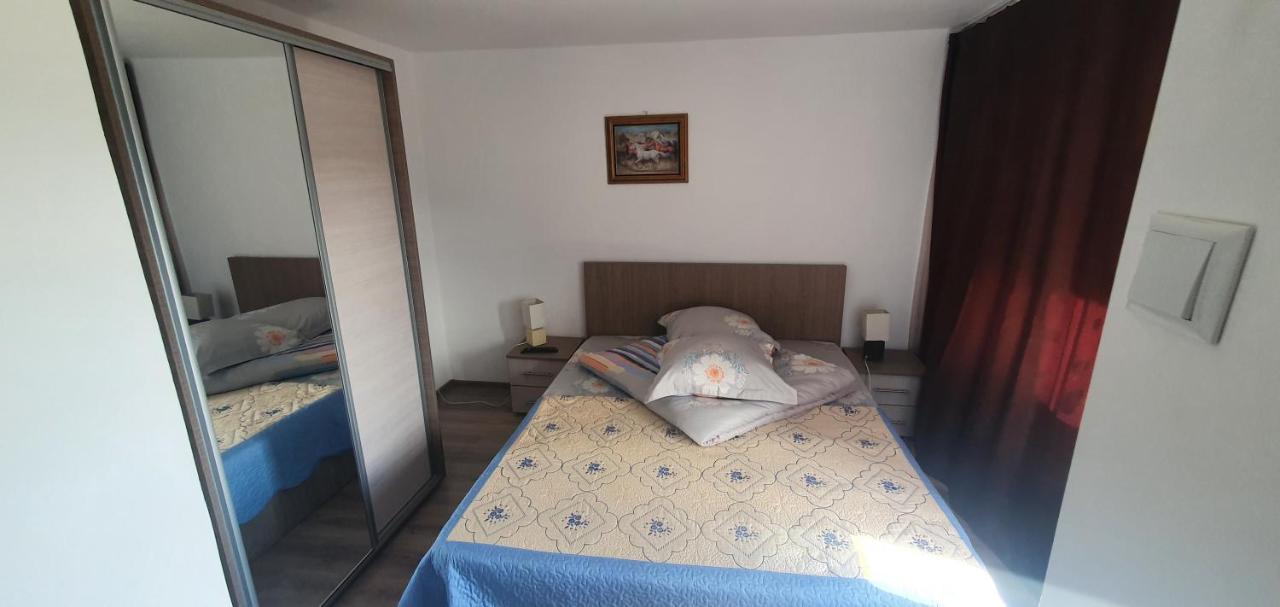 Hotel Casa Silvia Căpăţîneni-Ungureni Exteriér fotografie