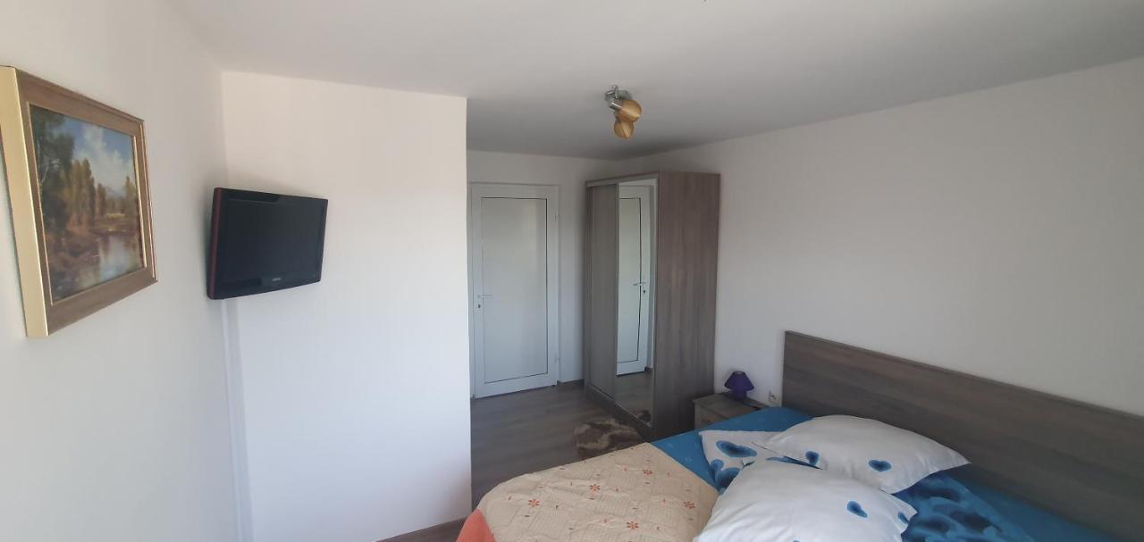 Hotel Casa Silvia Căpăţîneni-Ungureni Exteriér fotografie