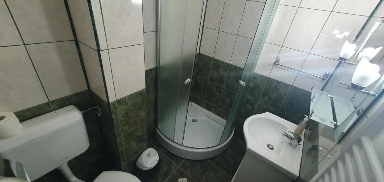 Hotel Casa Silvia Căpăţîneni-Ungureni Exteriér fotografie