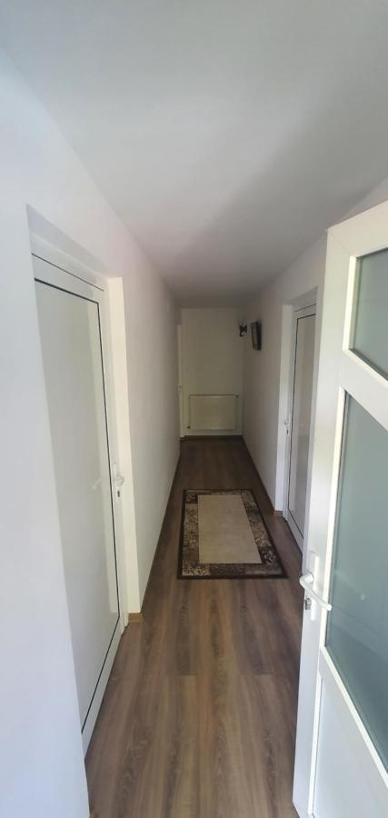 Hotel Casa Silvia Căpăţîneni-Ungureni Exteriér fotografie