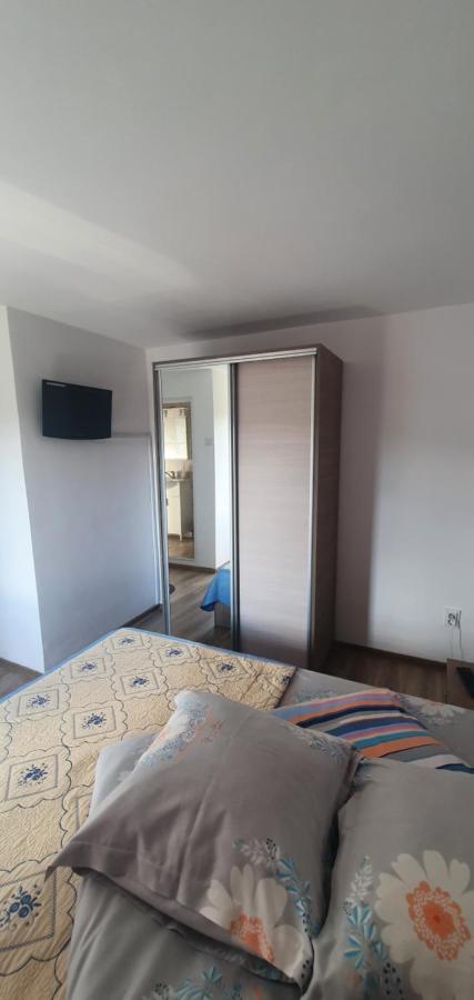 Hotel Casa Silvia Căpăţîneni-Ungureni Exteriér fotografie